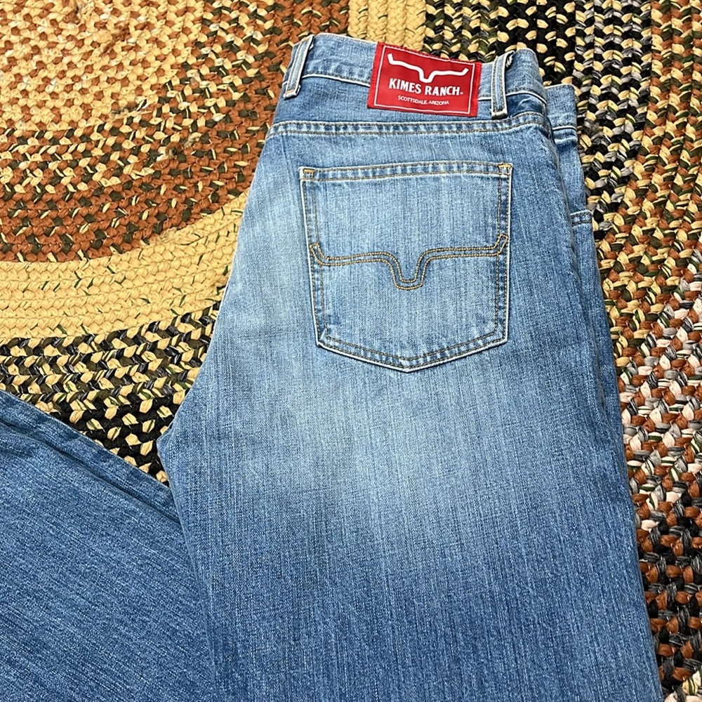 Kimes Brooks Size Large Brand New Condition